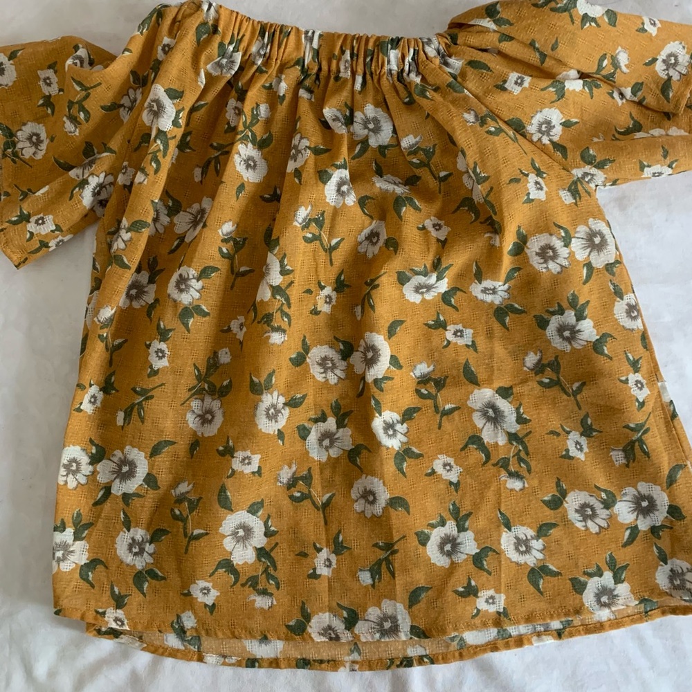 Off the Shoulder Floral Top